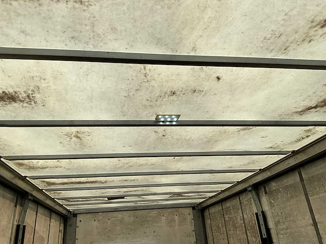 2014 daf lf 220 fa vrachtwagen met laadklep - afbeelding 37 van  44