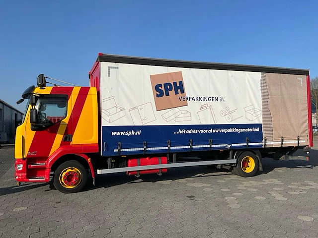 2014 daf lf 220 fa vrachtwagen met laadklep - afbeelding 40 van  44