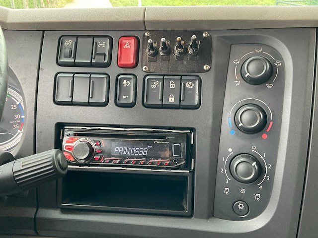 2014 daf lf180 vrachtwagen oprijwagen - afbeelding 42 van  63