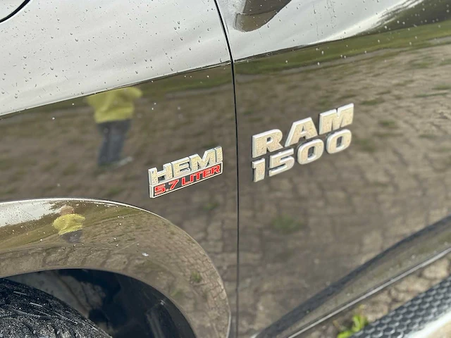 2014 dodge ram 1500 5.7 v8 hemi 4x4 - afbeelding 4 van  35