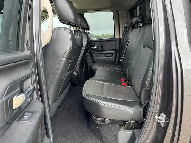 2014 dodge ram 1500 5.7 v8 - afbeelding 17 van  30