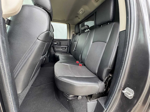 2014 dodge ram 1500 5.7 v8 - afbeelding 18 van  30