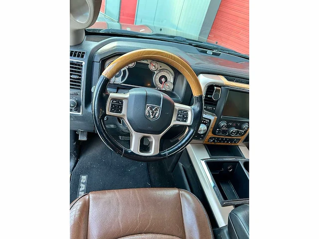 2014 dodge ram longhorn personenauto - afbeelding 15 van  24