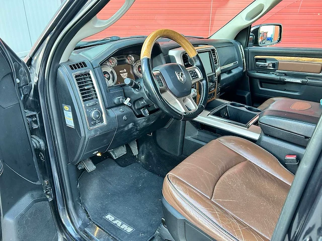 2014 dodge ram longhorn personenauto - afbeelding 17 van  24