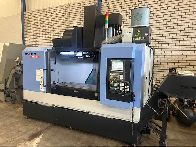 2014 doosan dnm 650 ii cnc universeel machinecentrum - afbeelding 12 van  18
