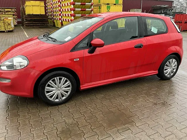 2014 fiat punto evo punto personenauto - afbeelding 12 van  25
