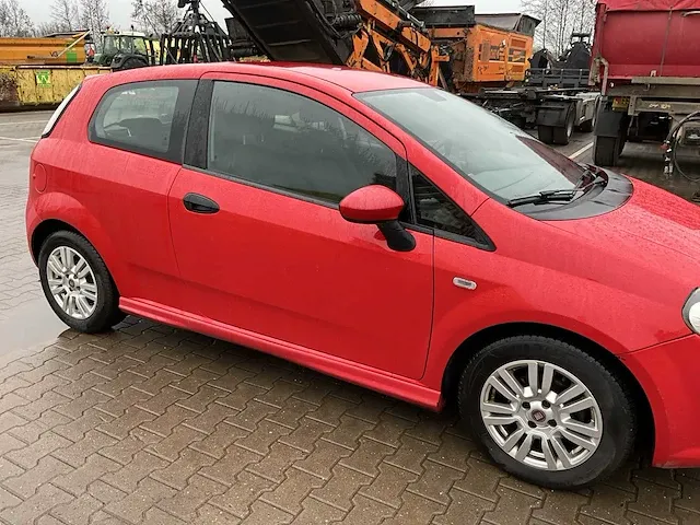 2014 fiat punto evo punto personenauto - afbeelding 21 van  24