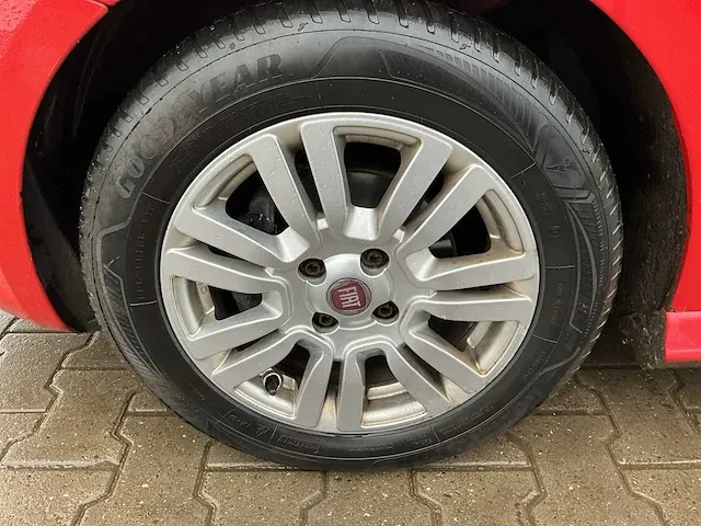 2014 fiat punto evo punto personenauto - afbeelding 24 van  24