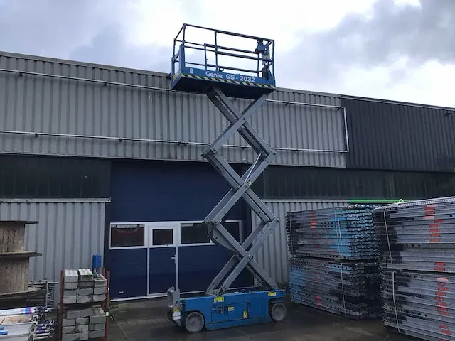 2014 genie gs-2032 schaarhoogwerker - afbeelding 4 van  12