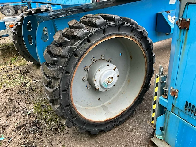 2014 genie s-100hd 33 meter hoogwerker 4x4x4 - afbeelding 21 van  37