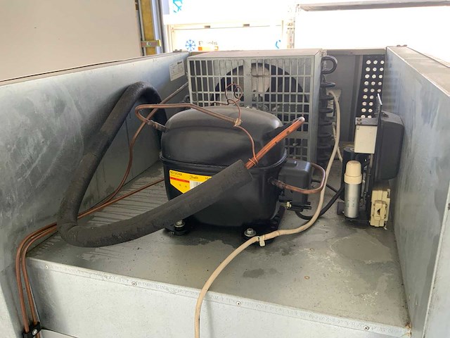 2014 gram plus f 600 vrieskast - afbeelding 7 van  8