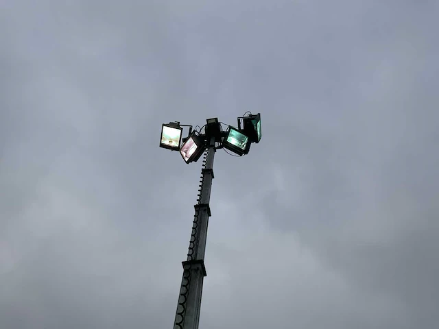 2014 grupos electrogenos europa / atlas copco qlt h50 lichtmast aggregaat aanhangwagen - afbeelding 18 van  21