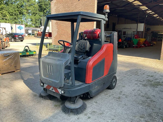 2014 hako jones 1500 v straatveegmachine - afbeelding 1 van  10