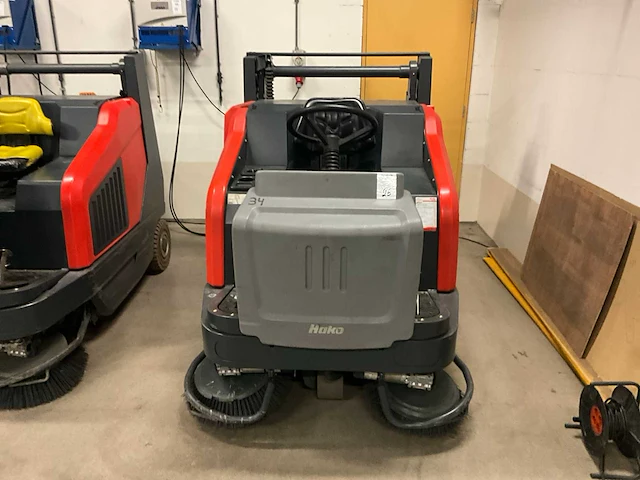 2014 hako sweepmaster b1500 rh opzit veegmachine - afbeelding 8 van  15