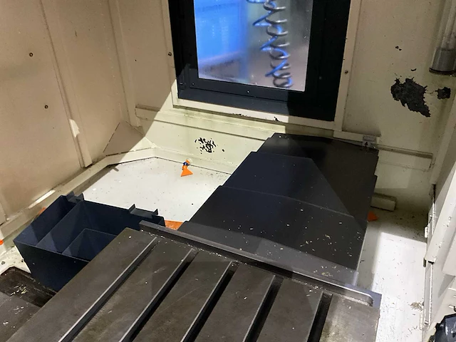 2014 hartford vmc-1270 cnc bewerkingscentrum - afbeelding 20 van  22