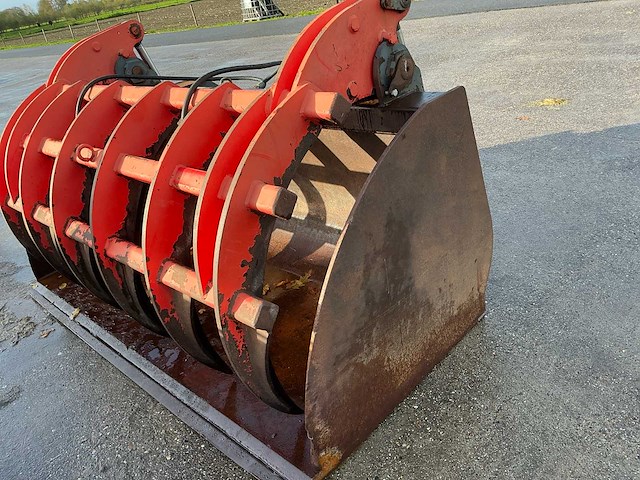 2014 hekamp kuilbak s-250 d120 h100 knijpbak/silagebak/voerbak - afbeelding 2 van  16