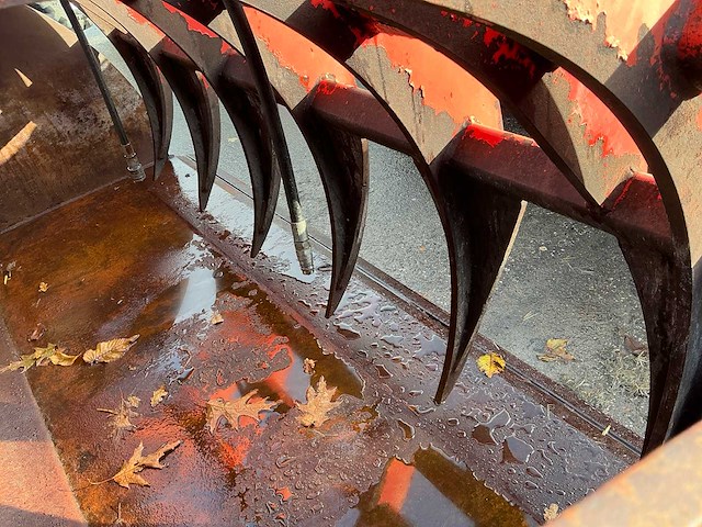 2014 hekamp kuilbak s-250 d120 h100 knijpbak/silagebak/voerbak - afbeelding 7 van  16