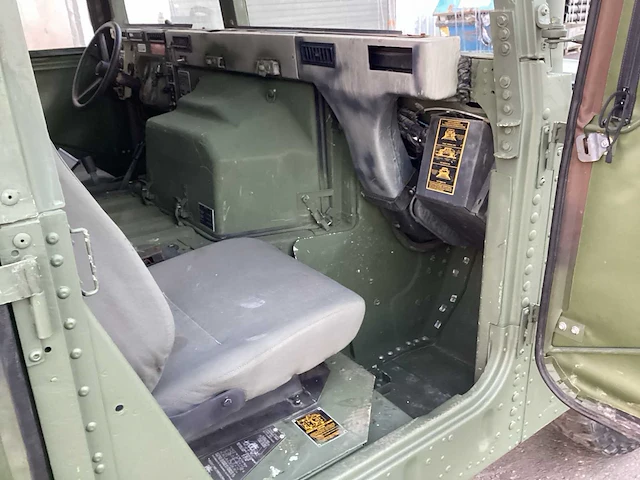 2014 humvee m1114 legervoertuig - afbeelding 20 van  23