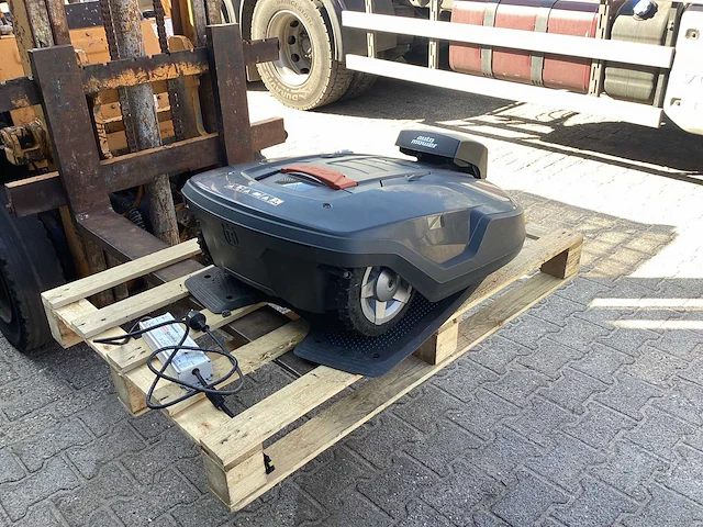 2014 husqvarna 265 acx robotmaaier - afbeelding 4 van  10