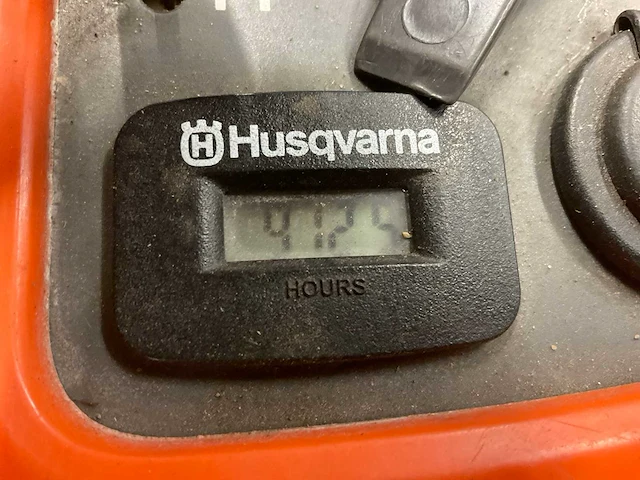 2014 husqvarna r 316 ts awd grasmaaimachine - afbeelding 2 van  12