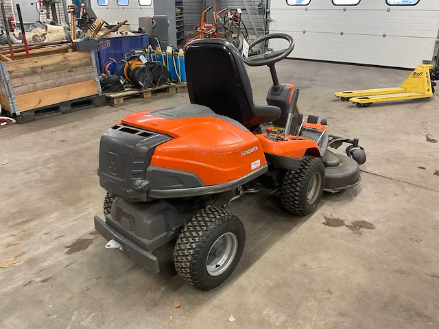 2014 husqvarna r 316 ts awd grasmaaimachine - afbeelding 6 van  12