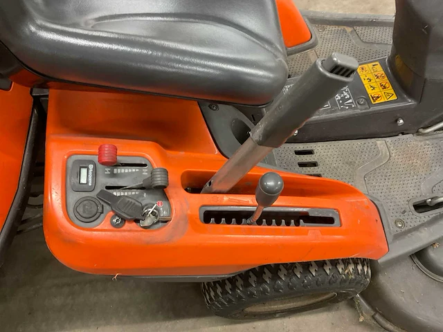 2014 husqvarna r 316 ts awd grasmaaimachine - afbeelding 12 van  12