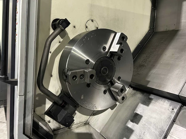 2014 hwacheon hi-tech 700 mc cnc draaibank - afbeelding 12 van  37