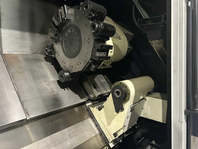 2014 hwacheon hi-tech 700 mc cnc draaibank - afbeelding 13 van  37