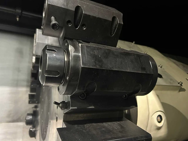 2014 hwacheon hi-tech 700 mc cnc draaibank - afbeelding 15 van  37