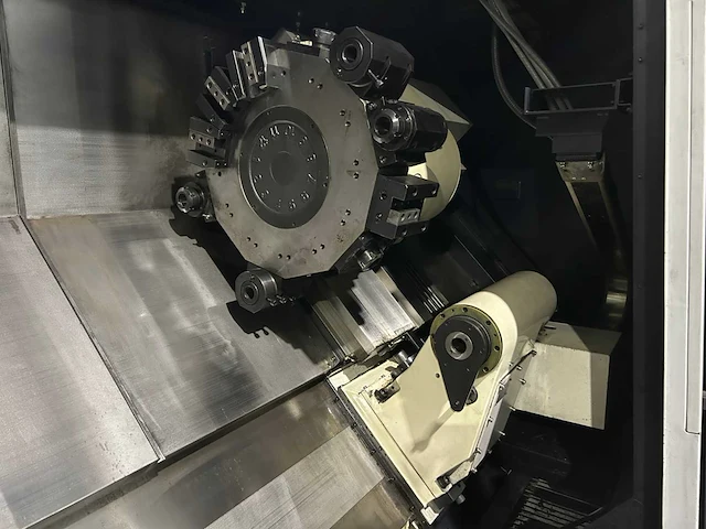 2014 hwacheon hi-tech 700 mc cnc draaibank - afbeelding 16 van  37