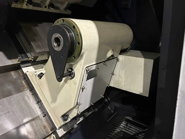 2014 hwacheon hi-tech 700 mc cnc draaibank - afbeelding 18 van  37
