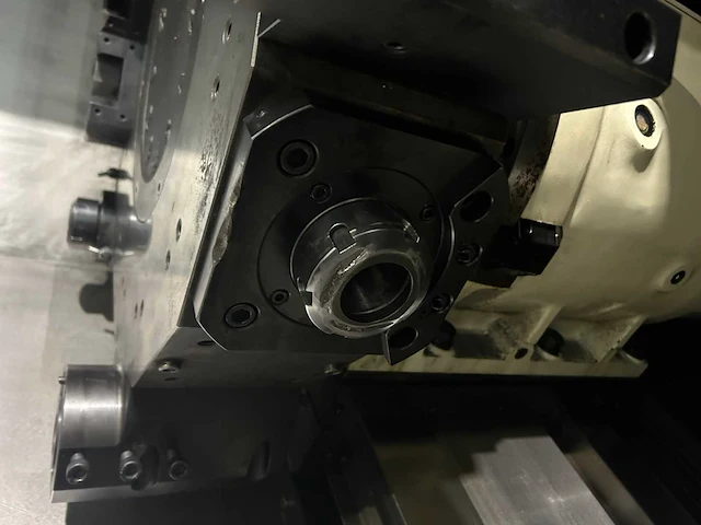 2014 hwacheon hi-tech 700 mc cnc draaibank - afbeelding 21 van  37