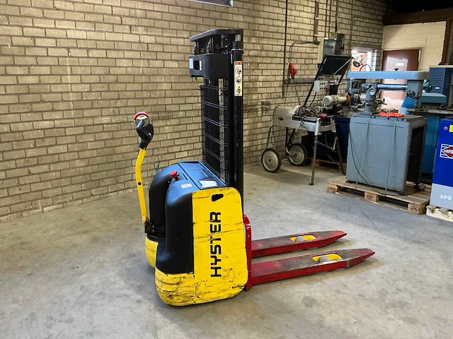 2014 hyster s1.0 ac elektrische palletwagen - afbeelding 1 van  15