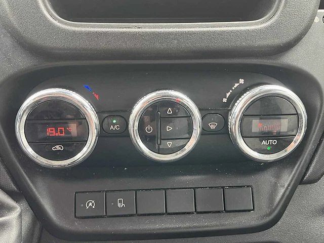 2014 iveco daily 35s15 bedrijfswagen / koelwagen - afbeelding 3 van  25