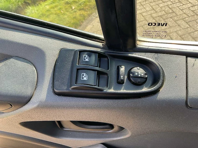 2014 iveco daily 40c15 bedrijfswagen - afbeelding 13 van  29
