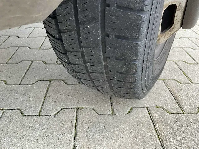 2014 iveco daily bedrijfswagen - afbeelding 22 van  35