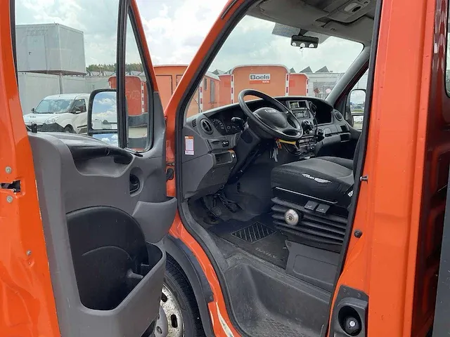 2014 iveco daily bedrijfswagen - afbeelding 34 van  35