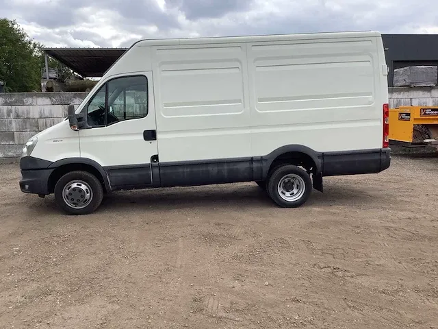 2014 iveco daily bedrijfswagen - afbeelding 12 van  19