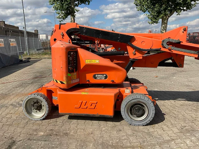 2014 jlg e400ajpn narrow hoogwerker - afbeelding 32 van  37