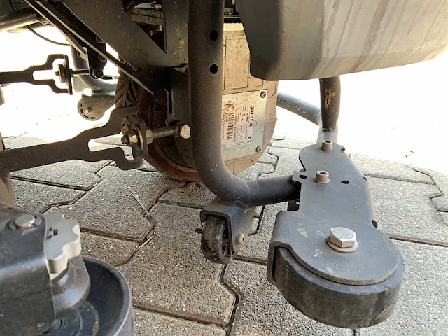 2014 kärcher professional b150r bp vloerreiniger - afbeelding 2 van  17