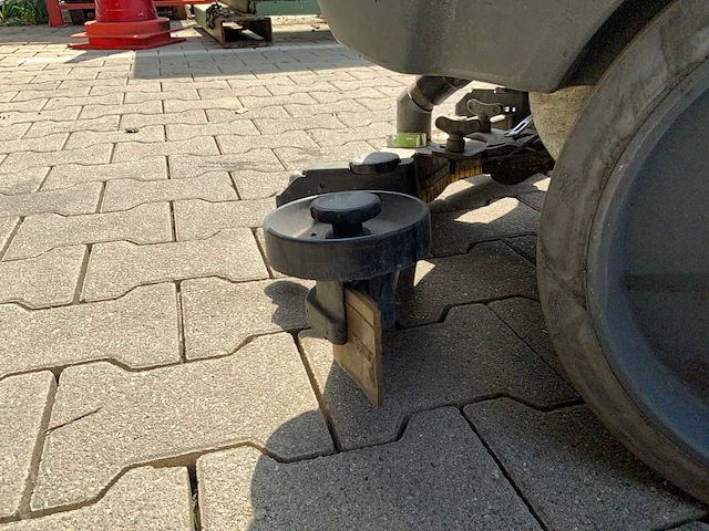 2014 kärcher professional b150r bp vloerreiniger - afbeelding 4 van  17