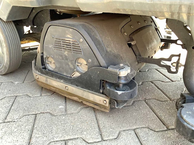 2014 kärcher professional b150r bp vloerreiniger - afbeelding 17 van  17