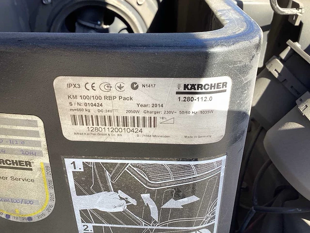 2014 kärcher professional km 100/100 r zelfrijdende veegmachine - afbeelding 2 van  11