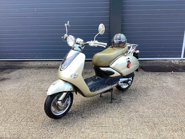2014 killerbee snorscooter ht50qt-29a scooter - afbeelding 1 van  13