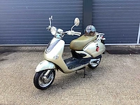 2014 killerbee snorscooter ht50qt-29a scooter - afbeelding 1 van  13