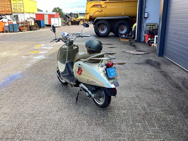 2014 killerbee snorscooter ht50qt-29a scooter - afbeelding 8 van  13
