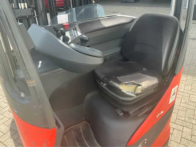 2014 linde r14-01 reach truck - afbeelding 9 van  18