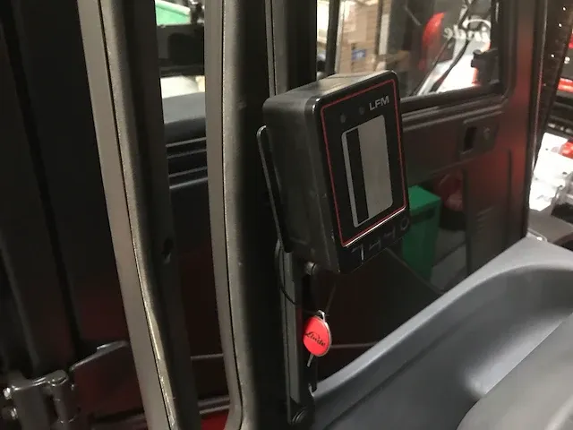 2014 linde r16-01 reach truck - afbeelding 6 van  14