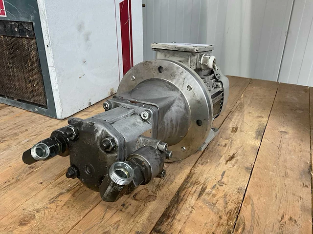 2014 marzocchi hydrauliekpomp - afbeelding 1 van  3