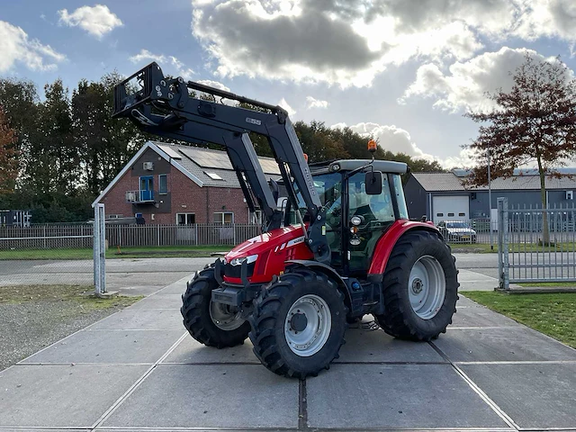 2014 massey ferguson 5612 dyna-4 vierwielaangedreven landbouwtractor - afbeelding 1 van  40